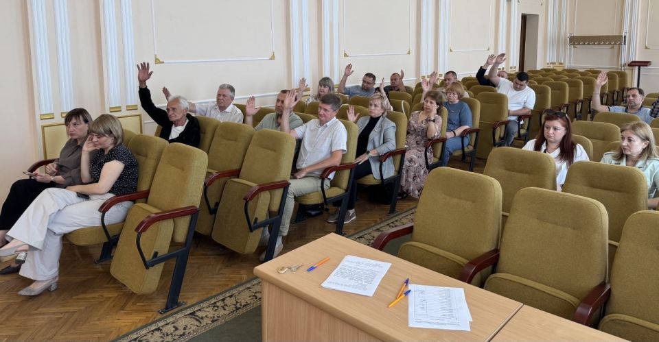 Владимир Шавлай: Сегодня провел очередное тридцать пятое заседание Совета Краснодонского муниципального округа, на котором были рассмотрены важные вопросы, касающиеся жизни и развития территории Владимир Шавлай: Сегодня провел очередное тридцать пятое заседание Совета Краснодонского муниципального округа, на котором были рассмотрены важные вопросы, касающиеся жизни и развития территории