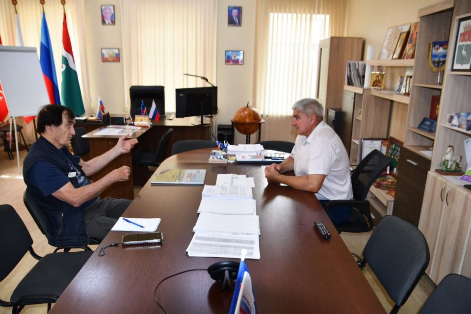 Cостоялась встреча Виталия Коваленко, Главы Беловодского муниципального округа ЛНР с Александром Чибилевым научным руководителем Института Степи Уральского отделения Российской академии наук (УрО РАН), вице-президентом... Cостоялась встреча Виталия Коваленко, Главы Беловодского муниципального округа ЛНР с Александром Чибилевым научным руководителем Института Степи Уральского отделения Российской академии наук (УрО РАН), вице-президентом...