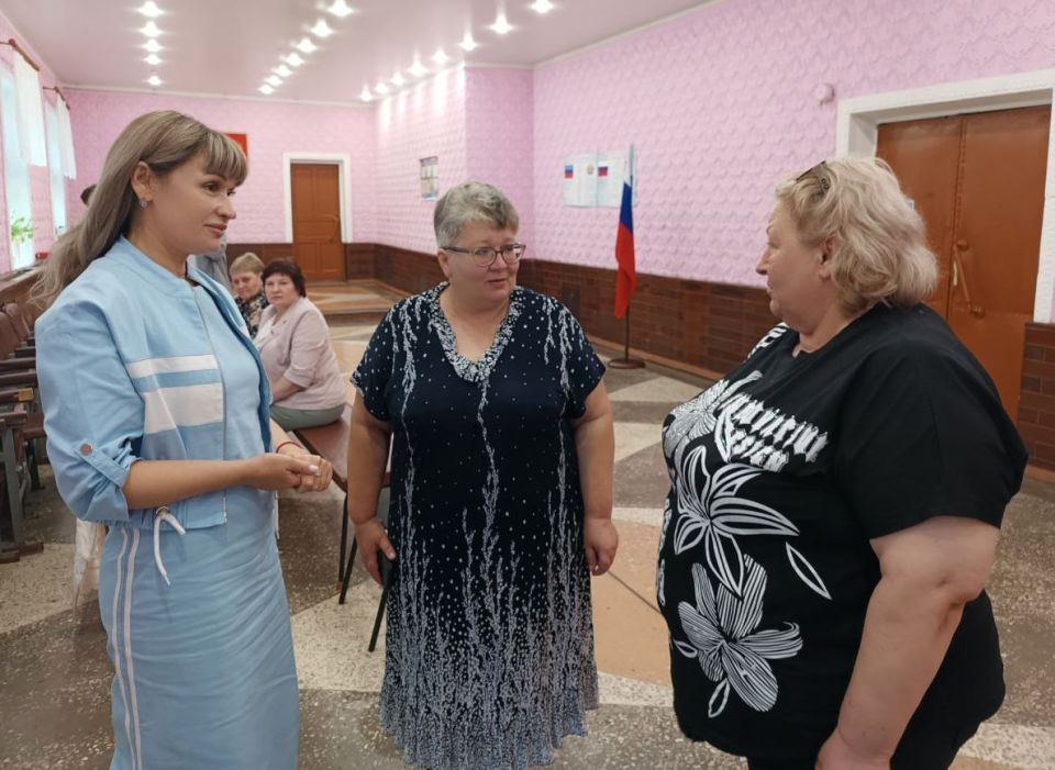 Главная задача органов опеки и попечительства - защищать права и законные интересы граждан, которые находятся под опекой или попечительством либо нуждаются в них, осуществлять надзор за выполнением своих обязанностей... Главная задача органов опеки и попечительства - защищать права и законные интересы граждан, которые находятся под опекой или попечительством либо нуждаются в них, осуществлять надзор за выполнением своих обязанностей...