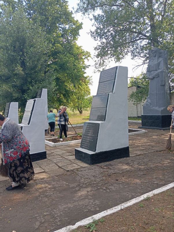 Владимир Чернев: Жители Старобельского муниципального округа активно участвуют в благоустройстве территорий Владимир Чернев: Жители Старобельского муниципального округа активно участвуют в благоустройстве территорий