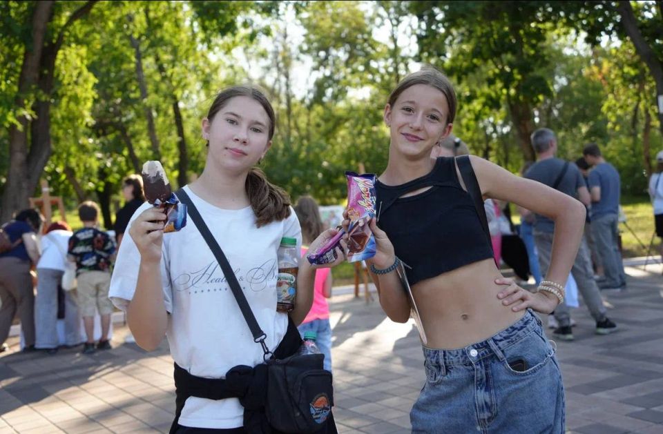 Масштабный фестиваль в канун Дня молодежи прошел в алчевском Парке культуры и отдыха имени Победы при поддержке Южного горно-металлургического комплекса (ЮГМК) Масштабный фестиваль в канун Дня молодежи прошел в алчевском Парке культуры и отдыха имени Победы при поддержке Южного горно-металлургического комплекса (ЮГМК)