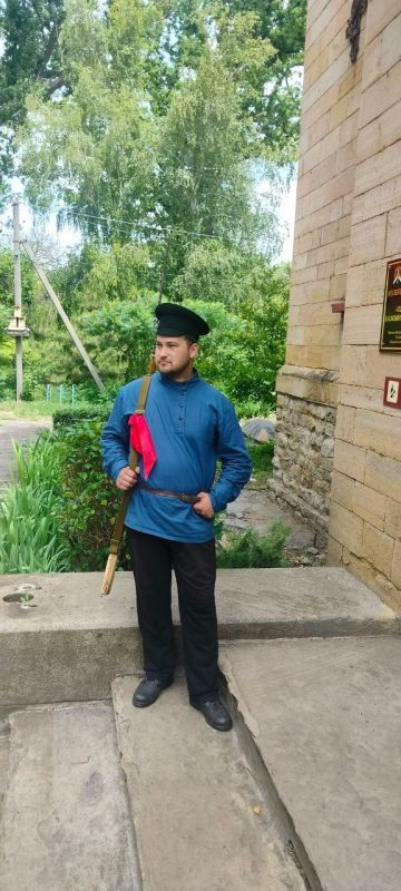 28 июня в «Музейно-туристическом комплексе «Парк и усадьба Казимира Мсциховского» прошла костюмированная экскурсия для гостей музея 28 июня в «Музейно-туристическом комплексе «Парк и усадьба Казимира Мсциховского» прошла костюмированная экскурсия для гостей музея