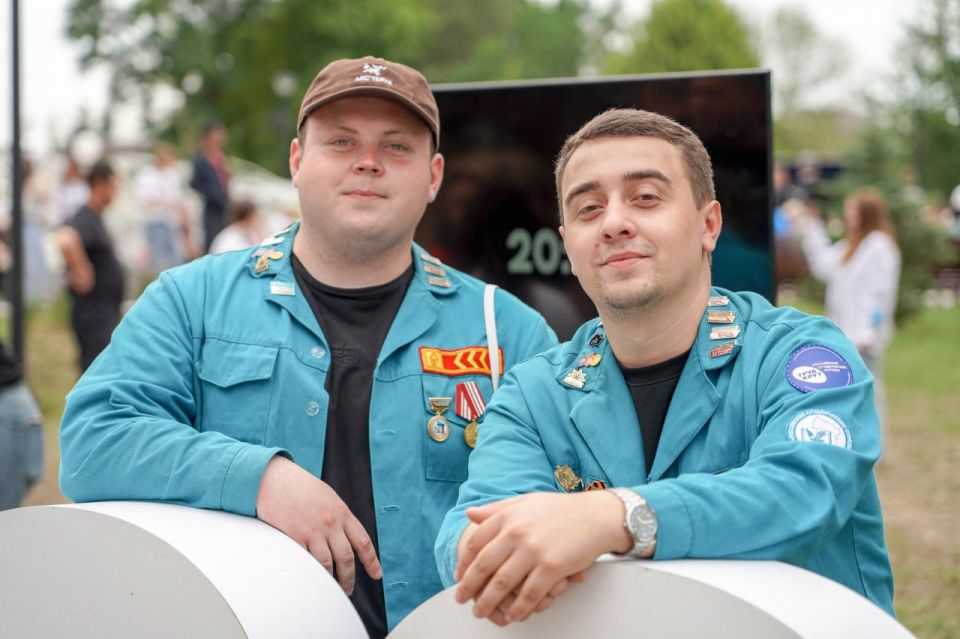 Здесь даже работу можно найти (окак) Здесь даже работу можно найти (окак)