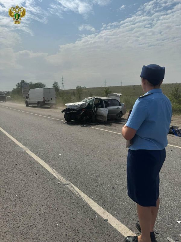 Прокуратура Алчевска контролирует расследование уголовного дела по факту , в результате которого погибло четыре человека Прокуратура Алчевска контролирует расследование уголовного дела по факту , в результате которого погибло четыре человека