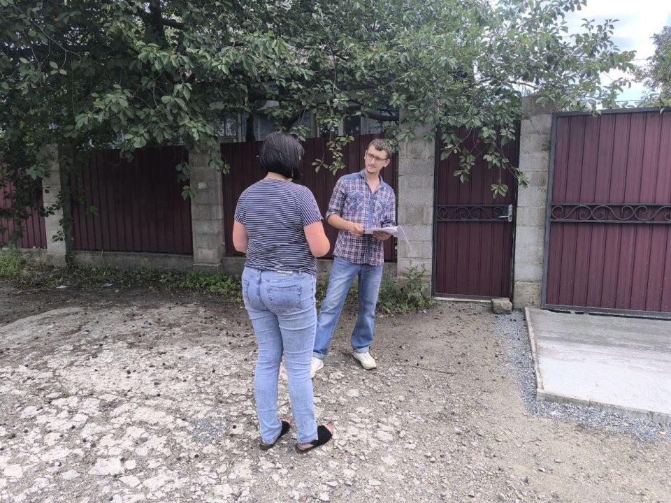 «Единая Россия» помогает жителям Марковки и Перевальска разобраться с вопросами ЖКХ «Единая Россия» помогает жителям Марковки и Перевальска разобраться с вопросами ЖКХ