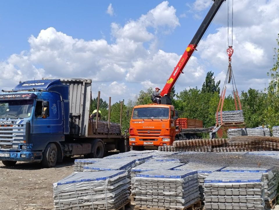 В Кировске продолжаются работы по реализации проекта благоустройства общественной территории «Сквер в городе Кировске, на улице Войкова» В Кировске продолжаются работы по реализации проекта благоустройства общественной территории «Сквер в городе Кировске, на улице Войкова»