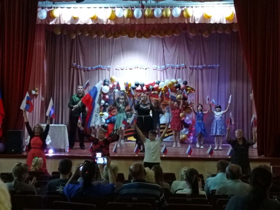 В Юрьевском городском доме культуры состоялся отчетный концерт В Юрьевском городском доме культуры состоялся отчетный концерт