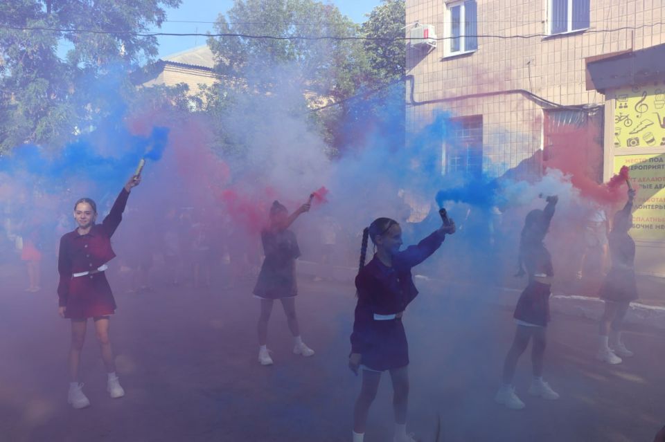 Как обычно весело и задорно в Лутугинском муниципальном округе отпраздновали День молодёжи Как обычно весело и задорно в Лутугинском муниципальном округе отпраздновали День молодёжи