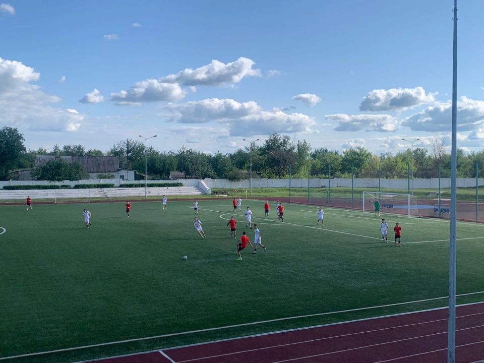 В Перевальске продолжаются игры открытого Первенства по футболу! В Перевальске продолжаются игры открытого Первенства по футболу!