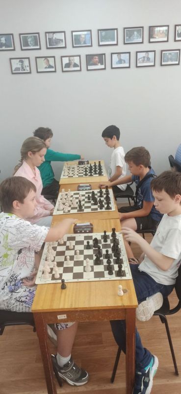 В Луганске прошёл шахматный турнир, посвященный Дню молодежи В Луганске прошёл шахматный турнир, посвященный Дню молодежи