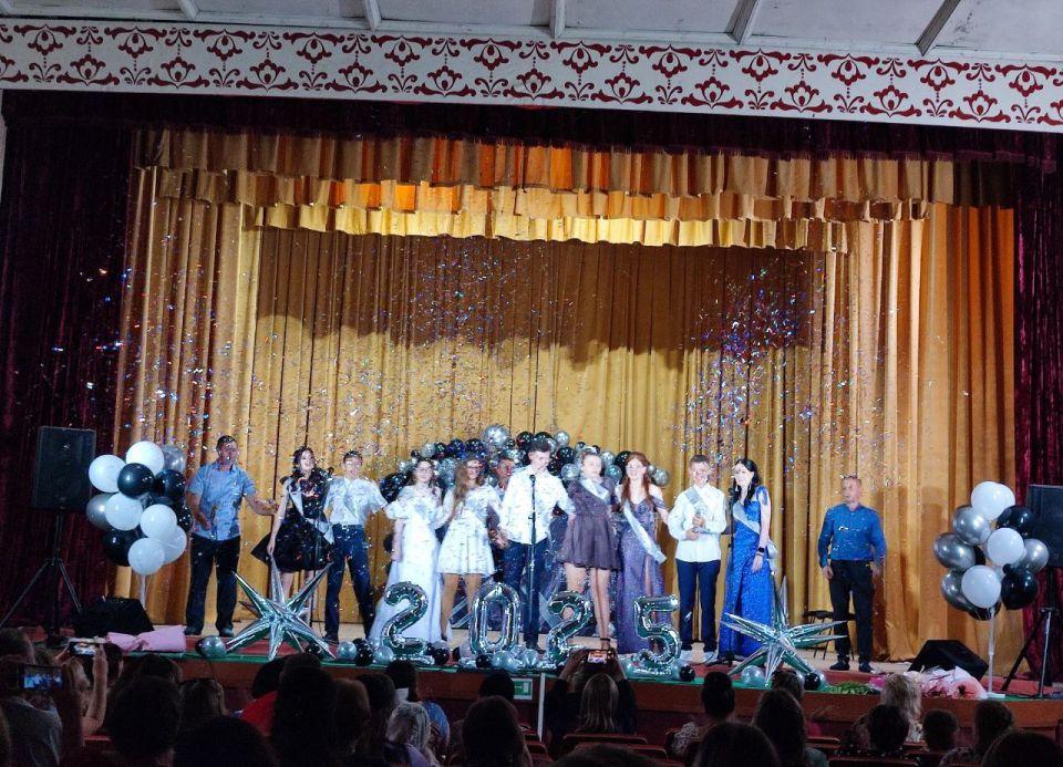 Выпускные в Новопсковском округе: Прощай, школа! Здравствуй, будущее! Выпускные в Новопсковском округе: Прощай, школа! Здравствуй, будущее!