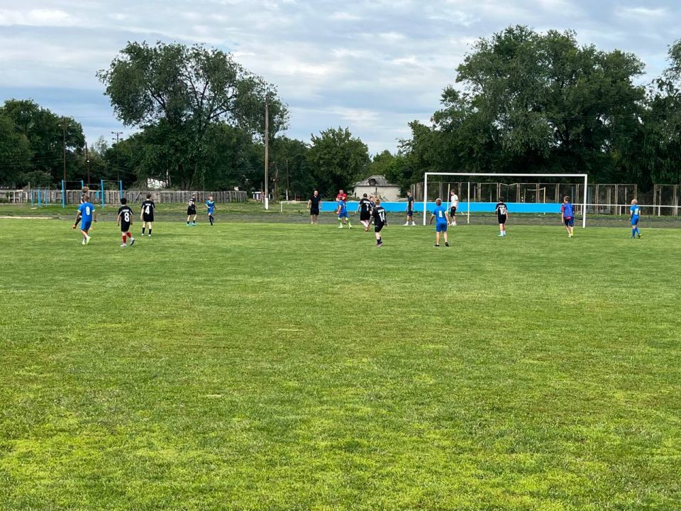 Владимир Чернев: В Старобельске состоялся товарищеский матч по футболу среди юных спортсменов! Владимир Чернев: В Старобельске состоялся товарищеский матч по футболу среди юных спортсменов!
