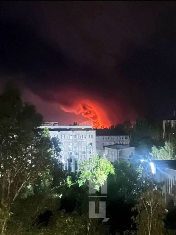 Более 20 дронов ВСУ засекли над Луганском Более 20 дронов ВСУ засекли над Луганском
