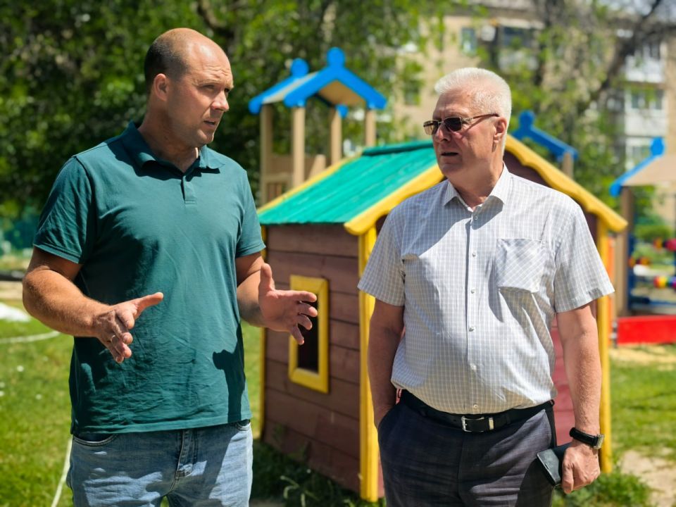 Сергей Козенко: Сегодня посетил с рабочим визитом Краснодонский детский сад «Акварель», где ведутся работы в рамках специального инфраструктурного проекта Сергей Козенко: Сегодня посетил с рабочим визитом Краснодонский детский сад «Акварель», где ведутся работы в рамках специального инфраструктурного проекта