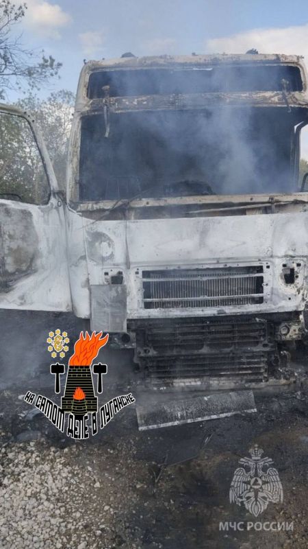 Водитель бензовоза запрыгнул в горящую машину, чтобы избежать катастрофы Водитель бензовоза запрыгнул в горящую машину, чтобы избежать катастрофы