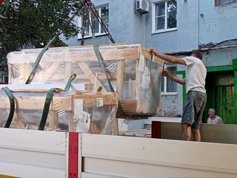 В городском округе город Ровеньки продолжаются работы по установке новых лифтов В городском округе город Ровеньки продолжаются работы по установке новых лифтов
