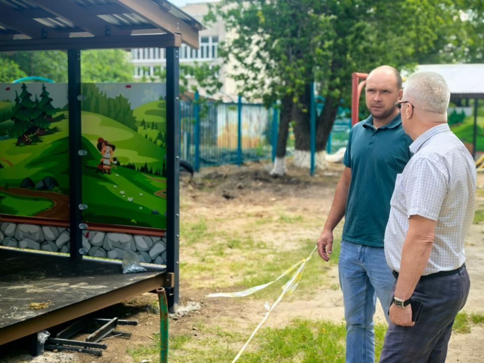 Сергей Козенко: Сегодня посетил с рабочим визитом Краснодонский детский сад «Акварель», где ведутся работы в рамках специального инфраструктурного проекта Сергей Козенко: Сегодня посетил с рабочим визитом Краснодонский детский сад «Акварель», где ведутся работы в рамках специального инфраструктурного проекта