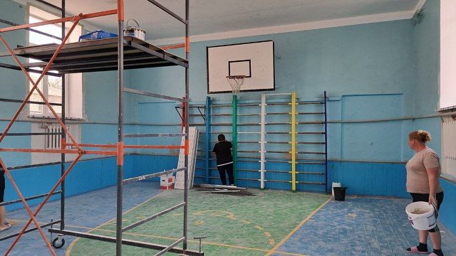 В Ровеньковской школе № 5 ведется работа по подготовке к новому учебному году В Ровеньковской школе № 5 ведется работа по подготовке к новому учебному году