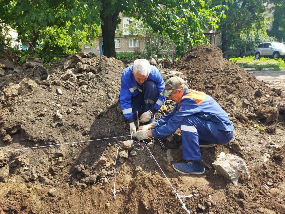 Начальник управления архитектуры, градостроительства и земельных отношений – главный архитектор Администрации городского округа город Ровеньки Ирина Зорина проинспектировала ход реализации Федеральных программ формирования... Начальник управления архитектуры, градостроительства и земельных отношений – главный архитектор Администрации городского округа город Ровеньки Ирина Зорина проинспектировала ход реализации Федеральных программ формирования...