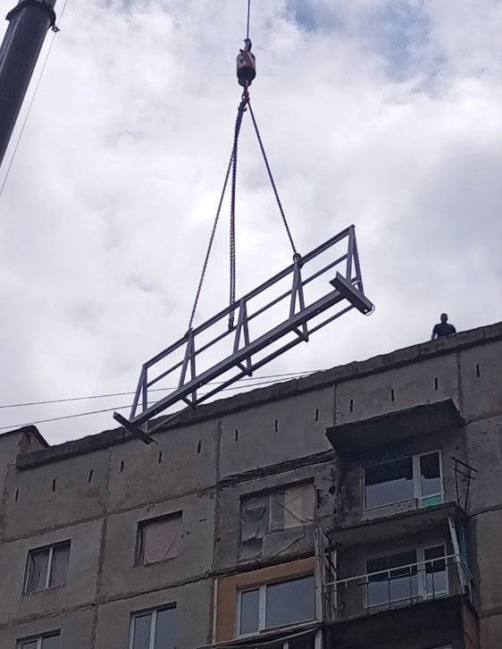 Вологодские специалисты ведут ремонтно-восстановительные работы в квартирах, пострадавших в результате обстрела ВФУ Вологодские специалисты ведут ремонтно-восстановительные работы в квартирах, пострадавших в результате обстрела ВФУ