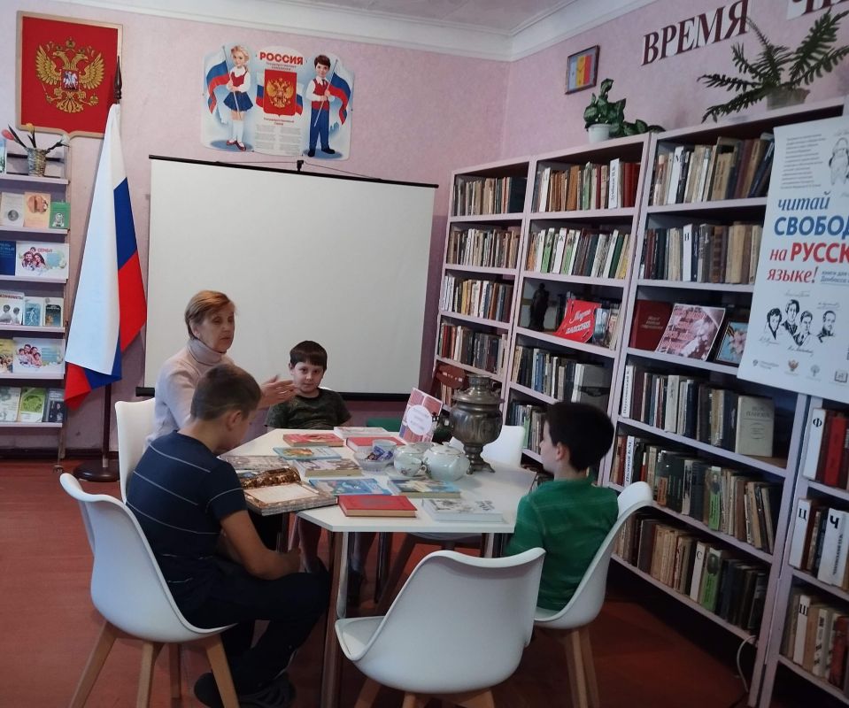В библиотеке мкр. Черниговский состоялся разговор о литературе В библиотеке мкр. Черниговский состоялся разговор о литературе