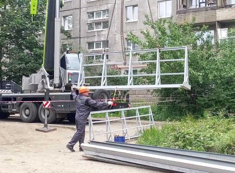 Вологодские специалисты ведут ремонтно-восстановительные работы в квартирах, пострадавших в результате обстрела ВФУ Вологодские специалисты ведут ремонтно-восстановительные работы в квартирах, пострадавших в результате обстрела ВФУ