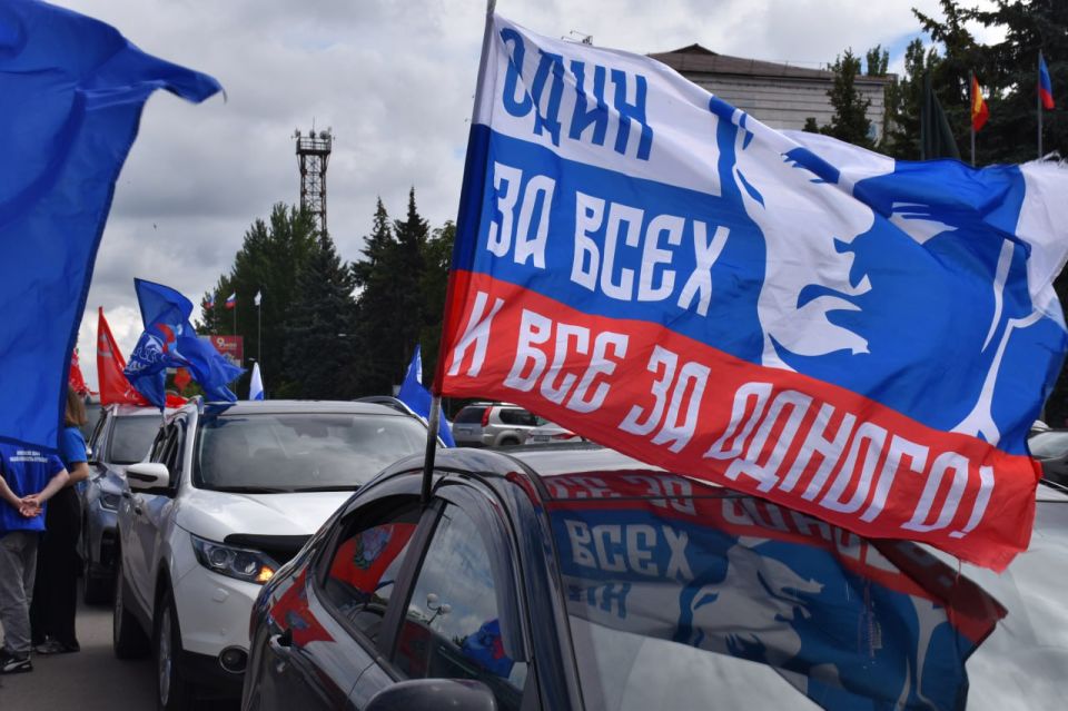 В честь 3-й годовщины освобождения Луганской Народной Республики в ходе специальной военной операции состоялся масштабный автопробег В честь 3-й годовщины освобождения Луганской Народной Республики в ходе специальной военной операции состоялся масштабный автопробег