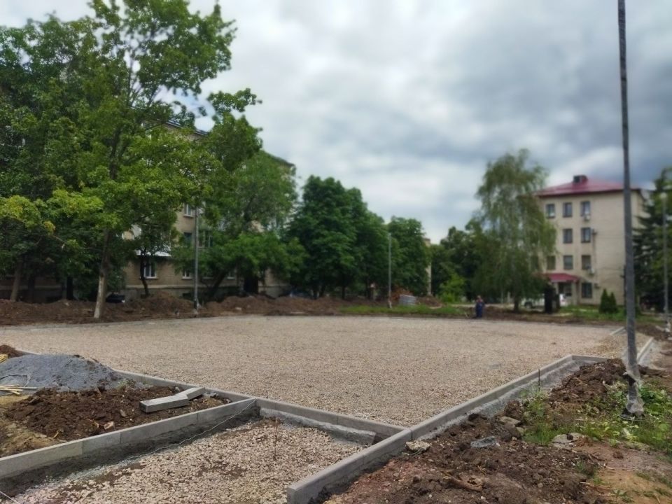 Начальник управления архитектуры, градостроительства и земельных отношений – главный архитектор Администрации городского округа город Ровеньки Ирина Зорина проинспектировала ход реализации Федеральных программ формирования... Начальник управления архитектуры, градостроительства и земельных отношений – главный архитектор Администрации городского округа город Ровеньки Ирина Зорина проинспектировала ход реализации Федеральных программ формирования...