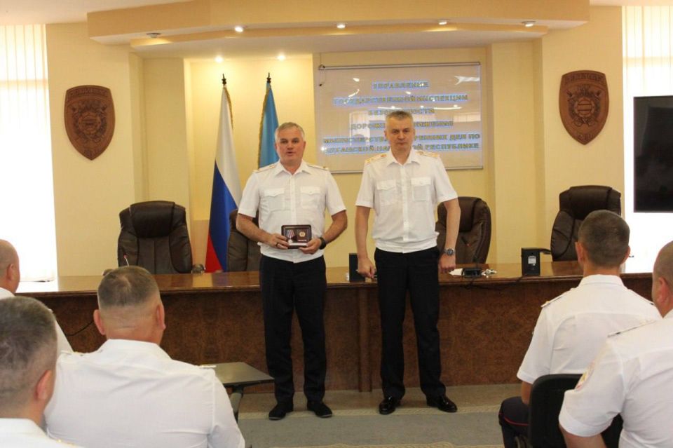 Стражи порядка на дорогах отмечают профессиональный праздник Стражи порядка на дорогах отмечают профессиональный праздник