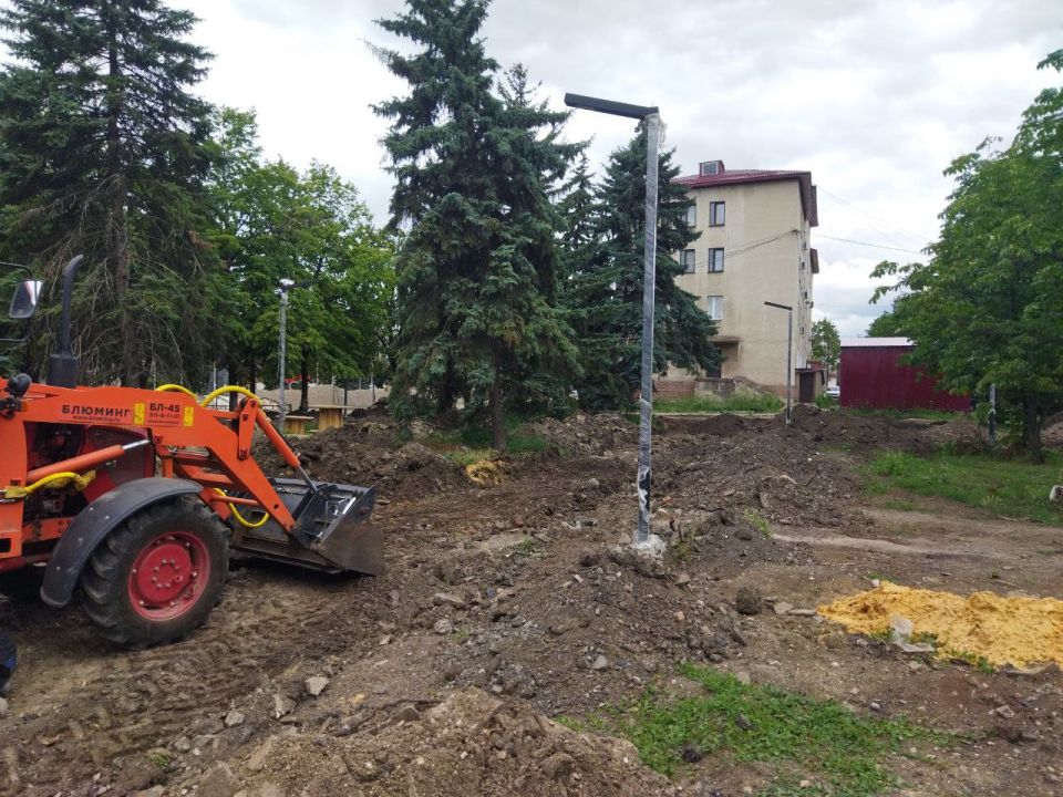 Начальник управления архитектуры, градостроительства и земельных отношений – главный архитектор Администрации городского округа город Ровеньки Ирина Зорина проинспектировала ход реализации Федеральных программ формирования... Начальник управления архитектуры, градостроительства и земельных отношений – главный архитектор Администрации городского округа город Ровеньки Ирина Зорина проинспектировала ход реализации Федеральных программ формирования...