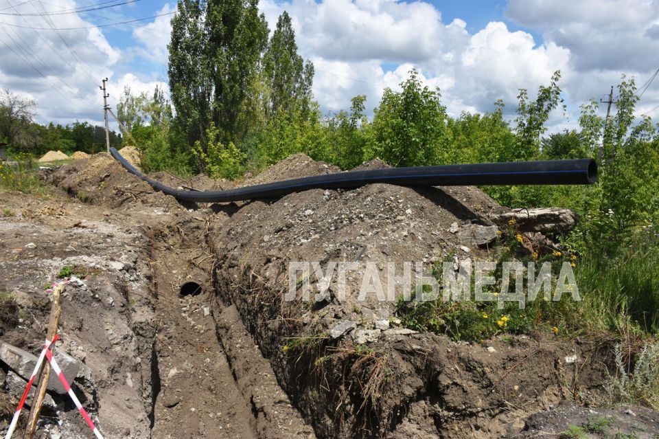 Регион-шеф помогает восстанавливать систему водоснабжения в Брянке Регион-шеф помогает восстанавливать систему водоснабжения в Брянке