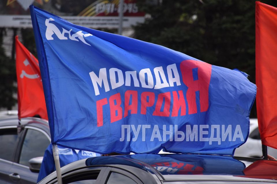 Единороссы приняли участие в автопробеге, приуроченном ко Дню освобождения ЛНР Единороссы приняли участие в автопробеге, приуроченном ко Дню освобождения ЛНР