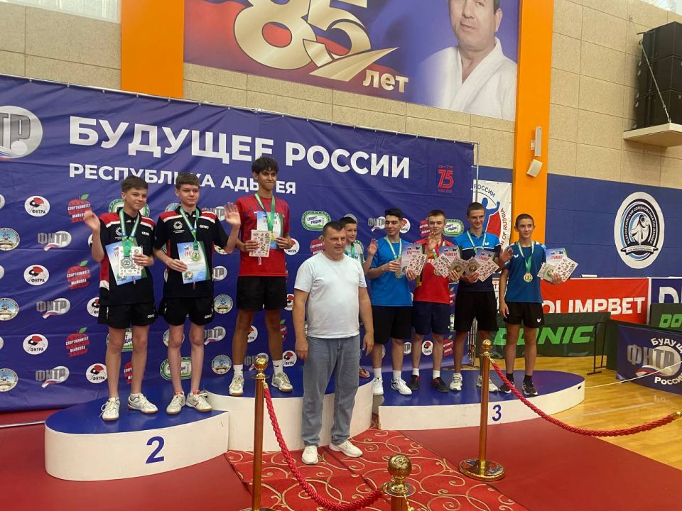 Воспитанник Алчевской спортивной школы № 2 успешно выступил на турнире по настольному теннису в Адыгее Воспитанник Алчевской спортивной школы № 2 успешно выступил на турнире по настольному теннису в Адыгее