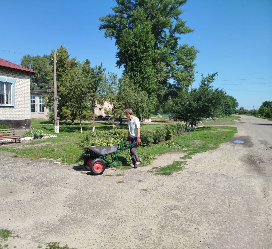 Владимир Чернев: Экодень в Старобельском округе: вместе ради чистоты и комфорта! Владимир Чернев: Экодень в Старобельском округе: вместе ради чистоты и комфорта!