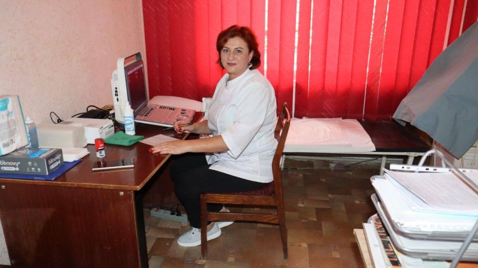 Бригада врачей ЛРКБ, совместно со специалистами Марковской ЦРМБ, осмотрела более 90 жителей Марковского округа Бригада врачей ЛРКБ, совместно со специалистами Марковской ЦРМБ, осмотрела более 90 жителей Марковского округа