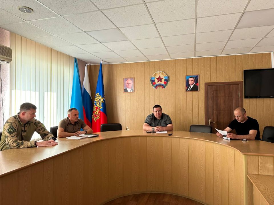 В Администрации городского округа состоялось заседание антитеррористической комиссии под руководством Главы В Администрации городского округа состоялось заседание антитеррористической комиссии под руководством Главы