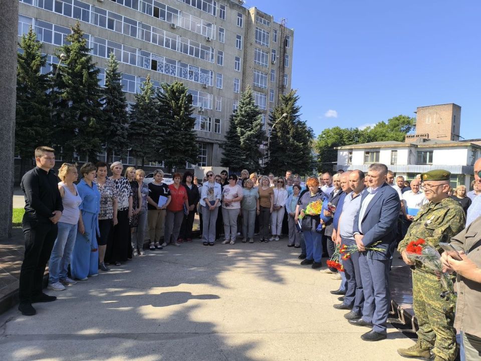 Вечная память в граните: «ЛУГАМАШ» увековечил имена павших защитников Донбасса Вечная память в граните: «ЛУГАМАШ» увековечил имена павших защитников Донбасса