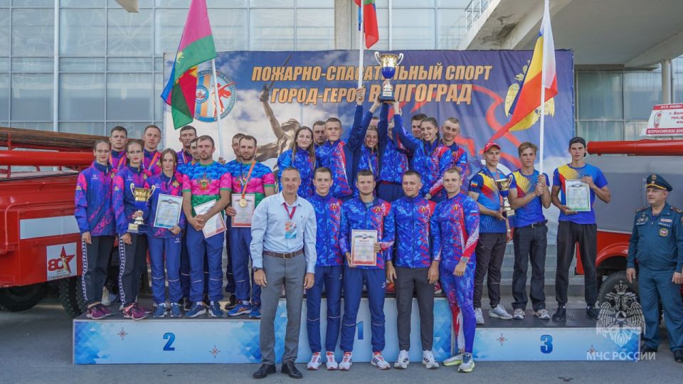 Спасатели ЛНР завоевали «золото» на межрегиональных соревнованиях в Волгограде Спасатели ЛНР завоевали «золото» на межрегиональных соревнованиях в Волгограде