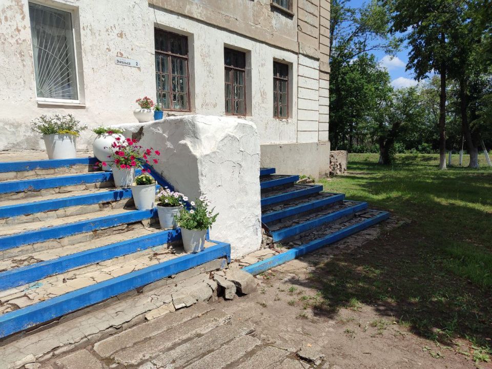 На подведомственных территориях Администрации ГО г. Красный Луч проходят субботники На подведомственных территориях Администрации ГО г. Красный Луч проходят субботники