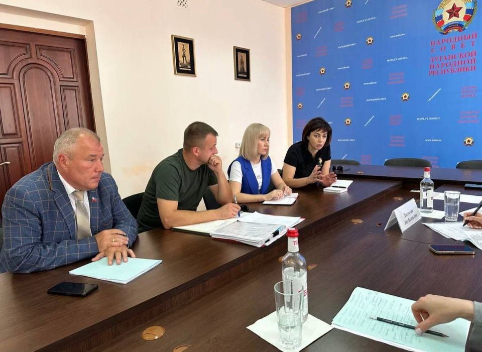 Инна Швенк: Приняла участие в совещании с участием председателя Комитета Государственной Думы РФ по развитию гражданского общества, вопросам общественных и религиозных объединений Яной Лантратовой, заместителем Председателя... Инна Швенк: Приняла участие в совещании с участием председателя Комитета Государственной Думы РФ по развитию гражданского общества, вопросам общественных и религиозных объединений Яной Лантратовой, заместителем Председателя...