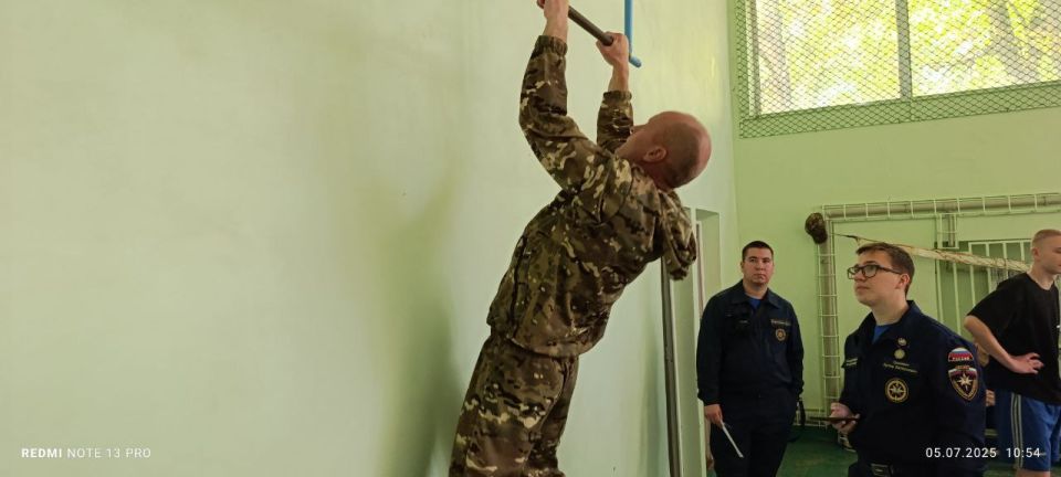 Семья Ольги и Владимира Лихоты, с дочерями Алиной и Алёной, приняли участие в отборочном этапе Всероссийской игры «Семейная Зарница», который проходил сегодня в г. Луганске Семья Ольги и Владимира Лихоты, с дочерями Алиной и Алёной, приняли участие в отборочном этапе Всероссийской игры «Семейная Зарница», который проходил сегодня в г. Луганске