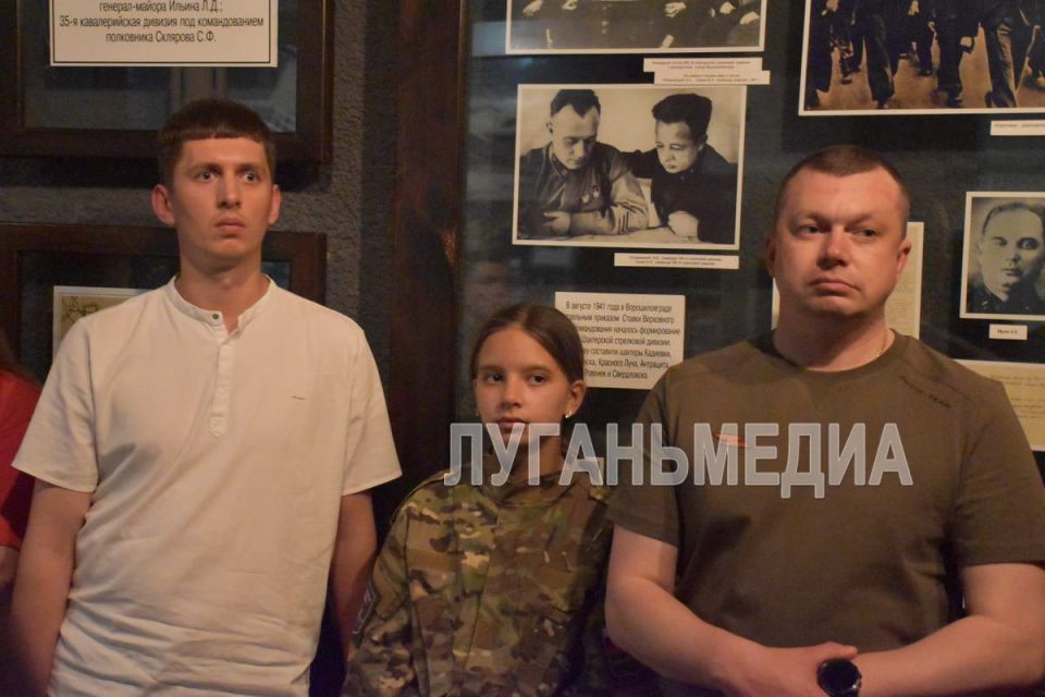Городской округ город Ровеньки посетил Председатель Правления Общероссийского общественно-государственного движения детей и молодежи «Движение первых», Герой Российской Федерации Артур Валерьевич Орлов Городской округ город Ровеньки посетил Председатель Правления Общероссийского общественно-государственного движения детей и молодежи «Движение первых», Герой Российской Федерации Артур Валерьевич Орлов