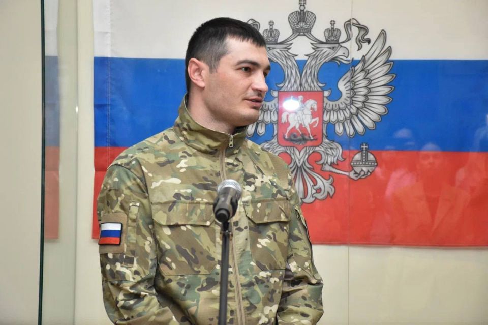 Константин Бутримов: В Луганском краеведческом музее сегодня открылась выставка, посвященная героям уникальной военной операции «Поток», позволившей освободить Курскую область Константин Бутримов: В Луганском краеведческом музее сегодня открылась выставка, посвященная героям уникальной военной операции «Поток», позволившей освободить Курскую область