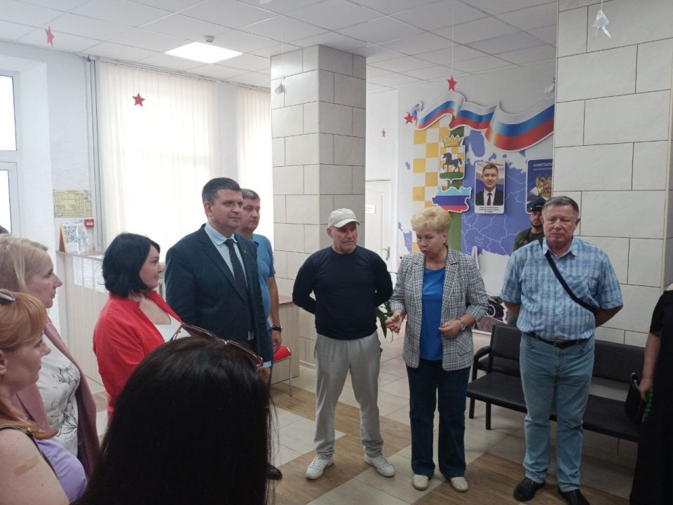 Олег Коваль: В Старобельске состоялось заседание штаба депутатского и общественного контроля капитально ремонтируемых школ! Олег Коваль: В Старобельске состоялось заседание штаба депутатского и общественного контроля капитально ремонтируемых школ!
