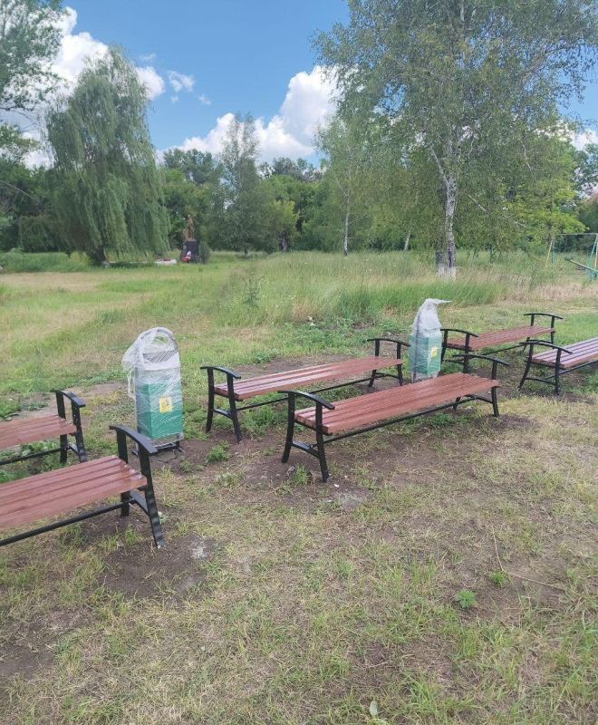 В селе Весёлая Тарасовка продолжаются работы по благоустройству территории В селе Весёлая Тарасовка продолжаются работы по благоустройству территории