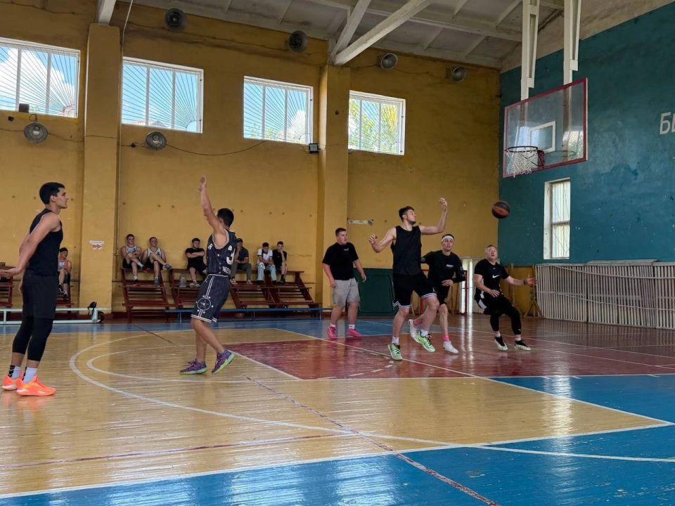 Перевальские спортсмены приняли участие в турнире по стритболу! Перевальские спортсмены приняли участие в турнире по стритболу!