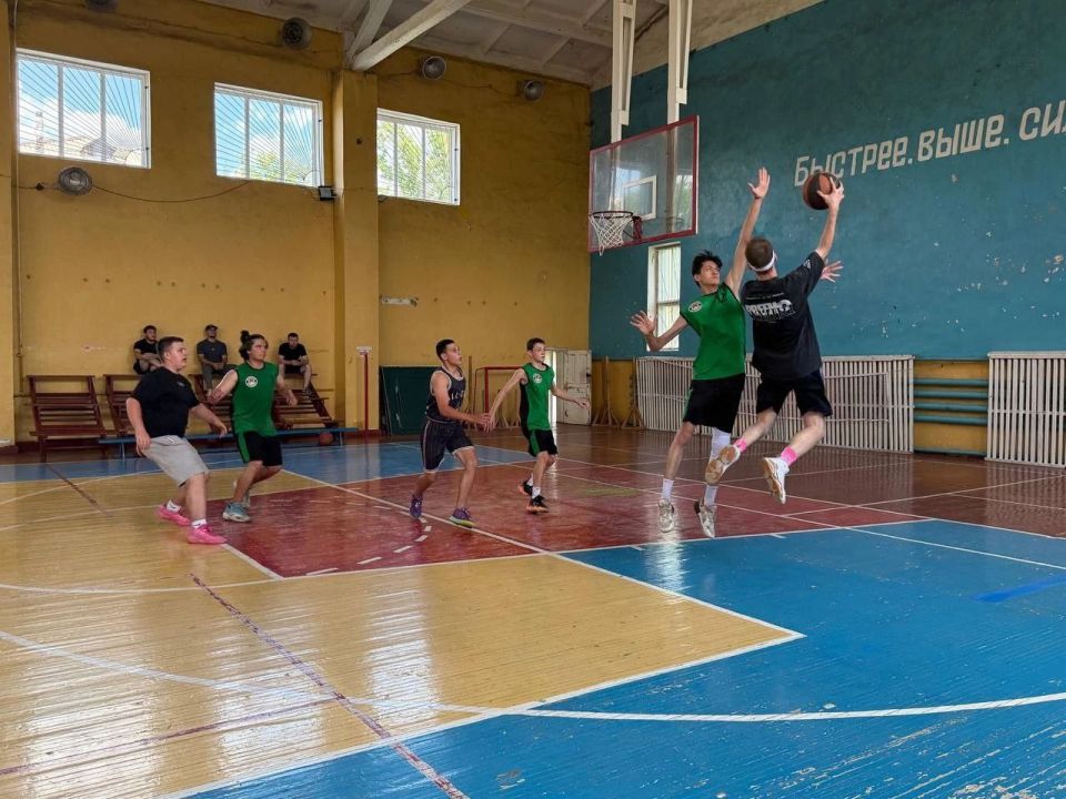 Перевальские спортсмены приняли участие в турнире по стритболу! Перевальские спортсмены приняли участие в турнире по стритболу!