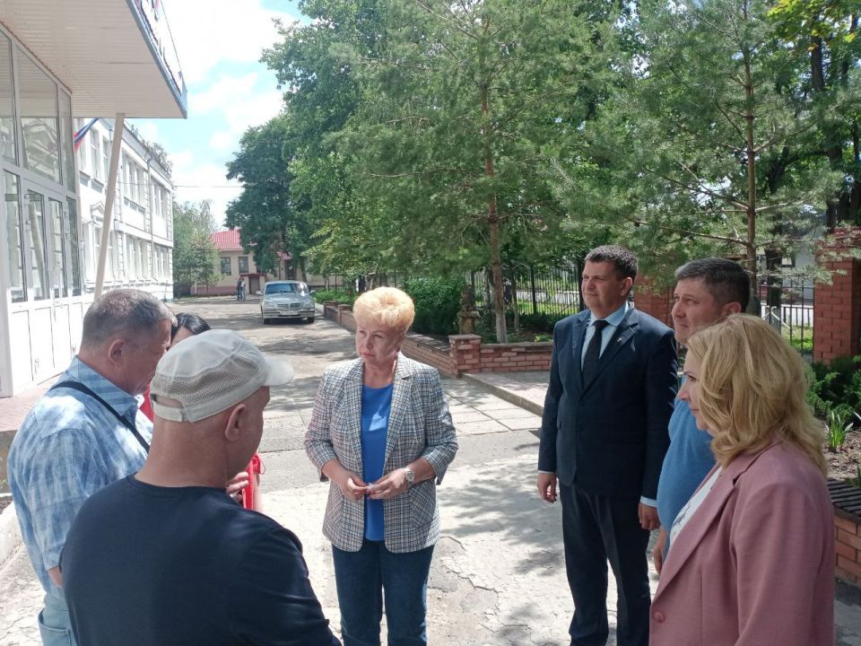 Олег Коваль: В Старобельске состоялось заседание штаба депутатского и общественного контроля капитально ремонтируемых школ! Олег Коваль: В Старобельске состоялось заседание штаба депутатского и общественного контроля капитально ремонтируемых школ!