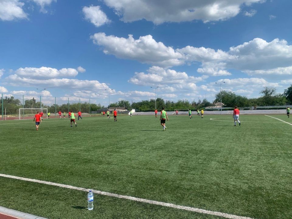 В Перевальске продолжаются игры открытого Первенства по футболу! В Перевальске продолжаются игры открытого Первенства по футболу!