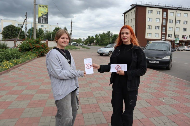 Сотрудники ДК им. Свердлова напомнили жителям округа о вреде наркотических средств для здоровья Сотрудники ДК им. Свердлова напомнили жителям округа о вреде наркотических средств для здоровья
